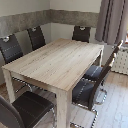 Auf Einem Rustikalen 3 Seitenhof Göda