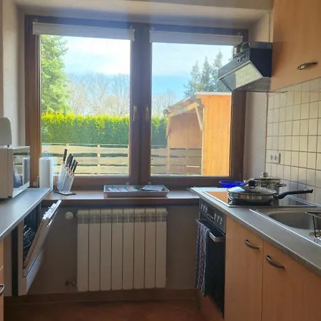 Auf Einem Rustikalen 3 Seitenhof Lägenhet