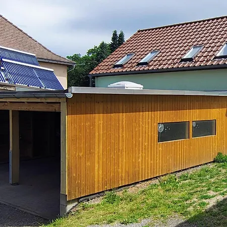 Auf Einem Rustikalen 3 Seitenhof Lägenhet Göda