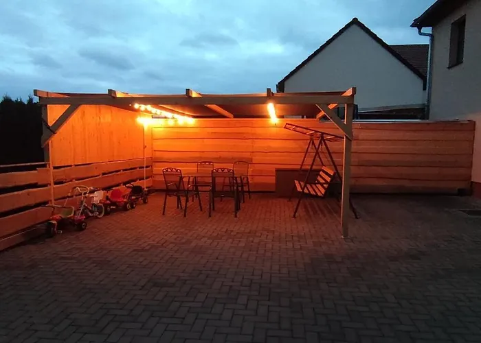 Auf Einem Rustikalen 3 Seitenhof * Göda